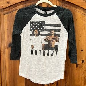 OutKast Raglan tee